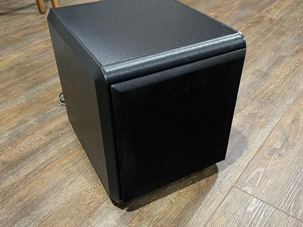 Vanguard Caldera 10" Active Subwoofer