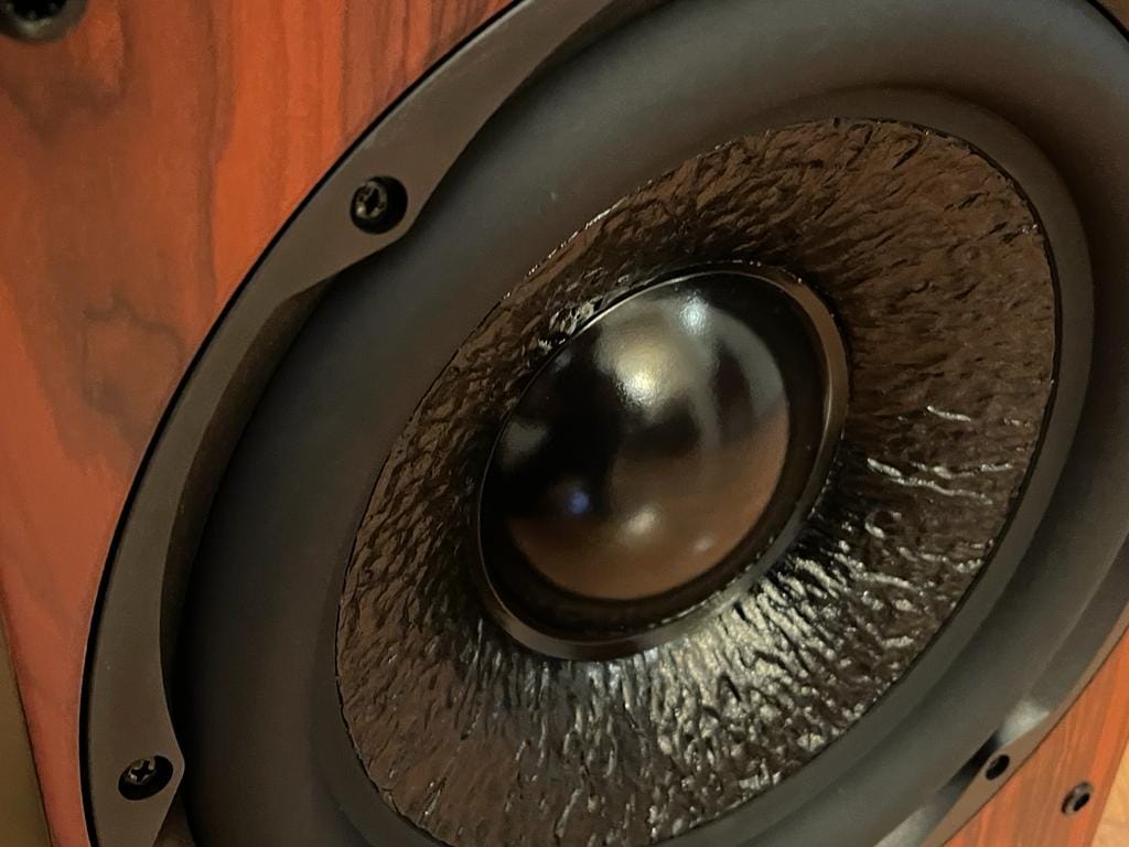 Vanguard Caldera 12" Active Subwoofer